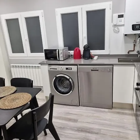Soho Boutique Tioda, Totalmente Reformado Junto A Las Estaciones, Wifi Appartement Oviede