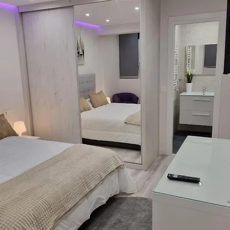 Soho Boutique Tioda, Totalmente Reformado Junto A Las Estaciones, Wifi Appartement *