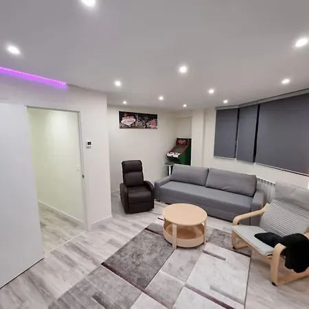 Appartement Soho Boutique Tioda, Totalmente Reformado Junto A Las Estaciones, Wifi Oviede